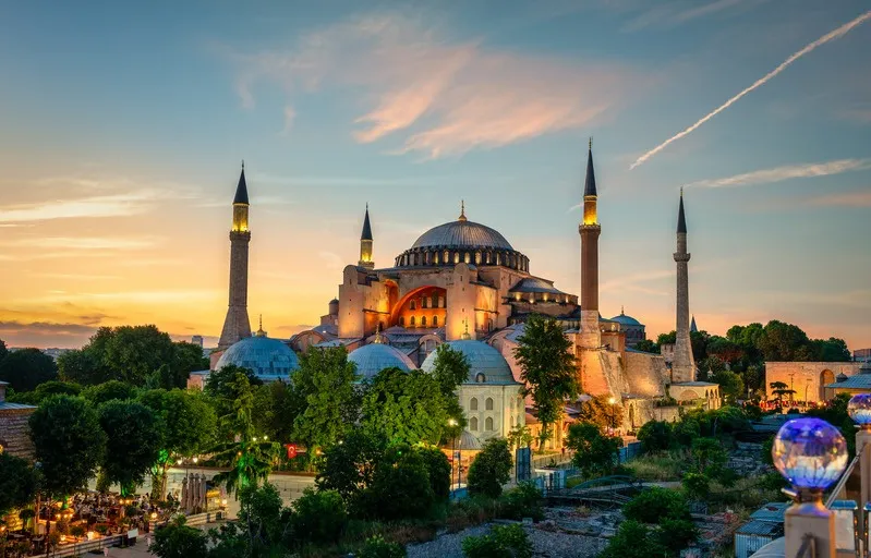 Turkey & Dubai with Abu Dhabi